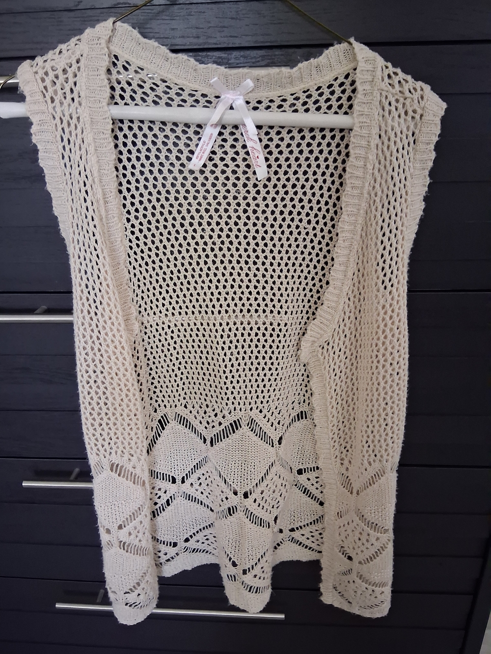 Derek Heart Cream Open-Knit Sleeveless Cardigan Vest